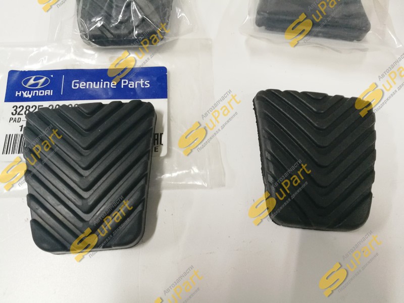 Накладка педали тормоза и сцепления Solaris (2010-2016) Rio (2011-2017) / HYUNDAI/KIA