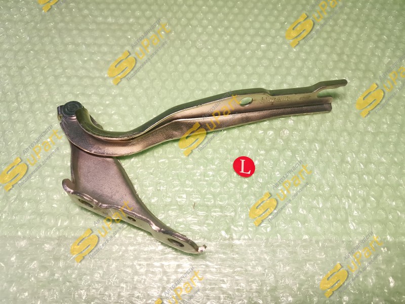 Петля капота Skoda Rapid (2012-2020) левая / VAG