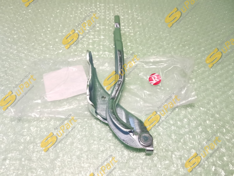 Петля капота Skoda Rapid (2012-2020) правая / PULLMAN