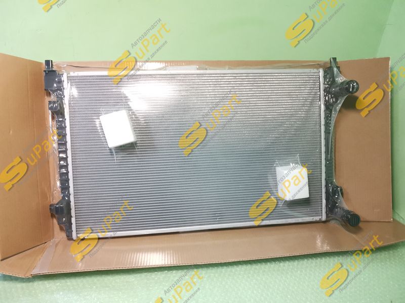 Радиатор охлаждения ДВС Skoda Octavia (2013-2020) механика автомат пластинчатый / SAT (SD00073)
