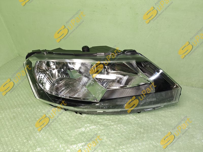 Фара Skoda Rapid (2012-2020) передняя правая с электрокорректором / SAT