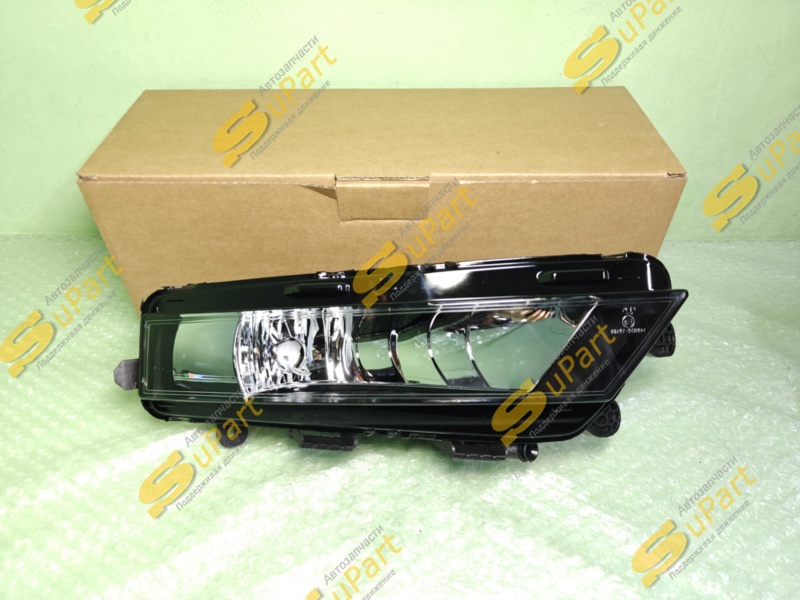 ПТФ Skoda Octavia (2017-2020) передняя правая / SAT