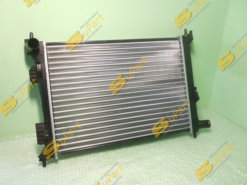 Радиатор охлаждения ДВС Solaris (2010-2016) Rio (2011-2017) механика / O.E.M. China